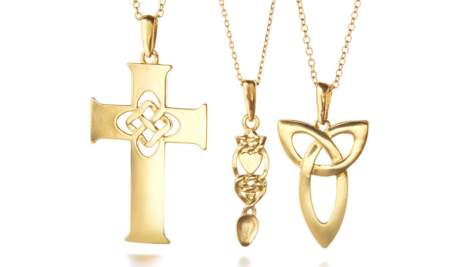 Pendants 14 104890 1 crop